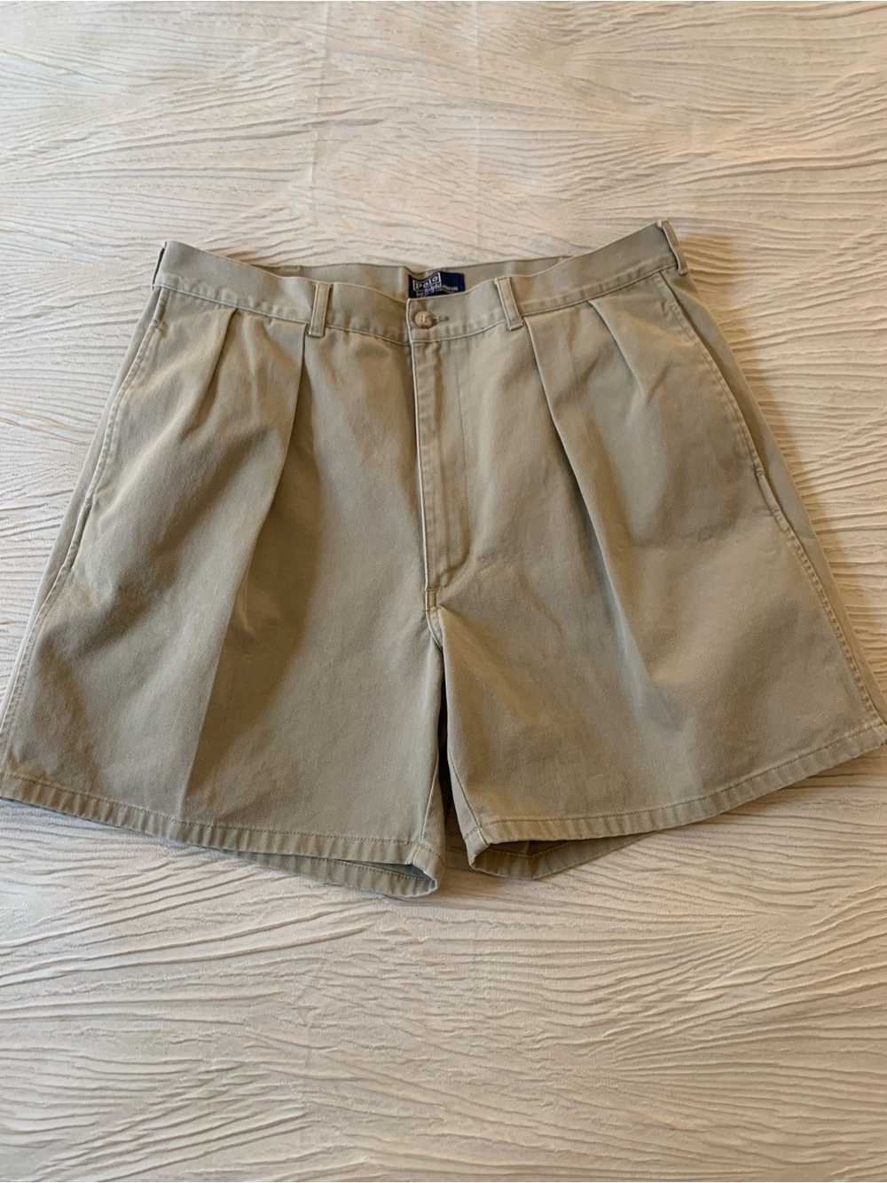 Vintage Polo Ralph Lauren Loose Fit Pleated Khaki Shorts, Like New condition